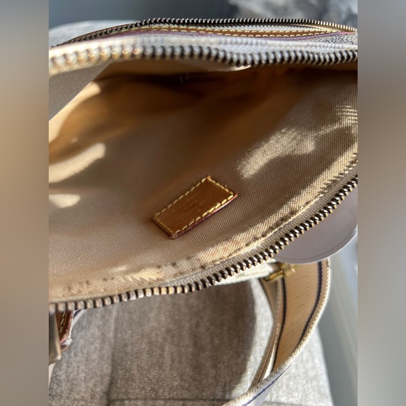 𝗟𝗼𝘂𝗶𝘀 𝗩𝘂𝗶𝘁𝘁𝗼𝗻 𝗗𝗮𝗺𝗶𝗲𝗿 𝗣𝗼𝗰𝗵𝗲𝘁𝘁𝗲 𝗕𝗼𝘀𝗽𝗵𝗼𝗿𝗲 - Picture 5 of 8